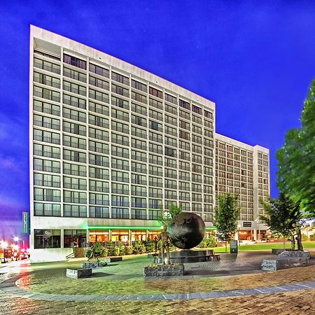 ホテル Hyatt Regency Tulsa Downtown エクステリア 写真