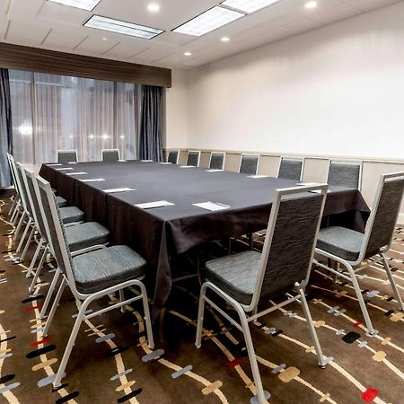 ホテル Hyatt Regency Tulsa Downtown エクステリア 写真