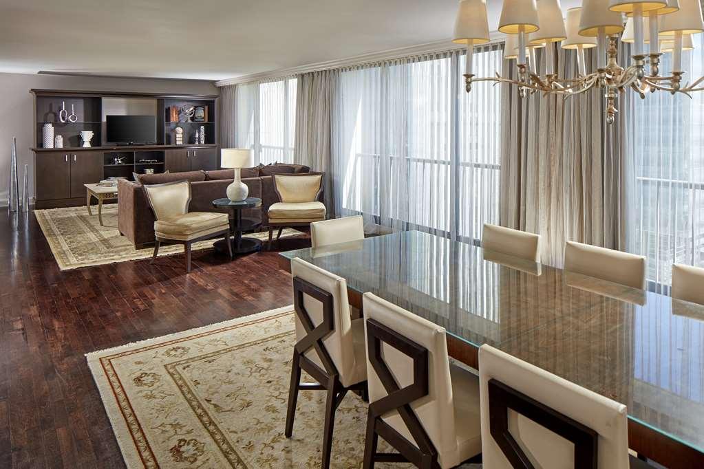 ホテル Hyatt Regency Tulsa Downtown 部屋 写真