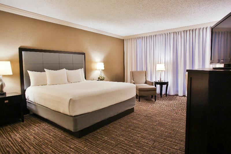 ホテル Hyatt Regency Tulsa Downtown エクステリア 写真